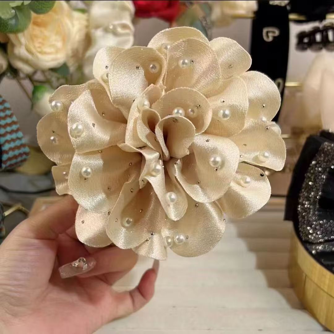 Pearl Design Elegant Women's Flower Cloth Pearl Hair Claws