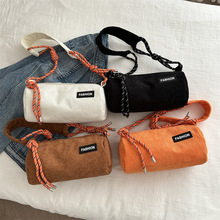 ��ɫ������о�qб�����ʿС�������μ��б���Ů�AͲ�����Ʊ���