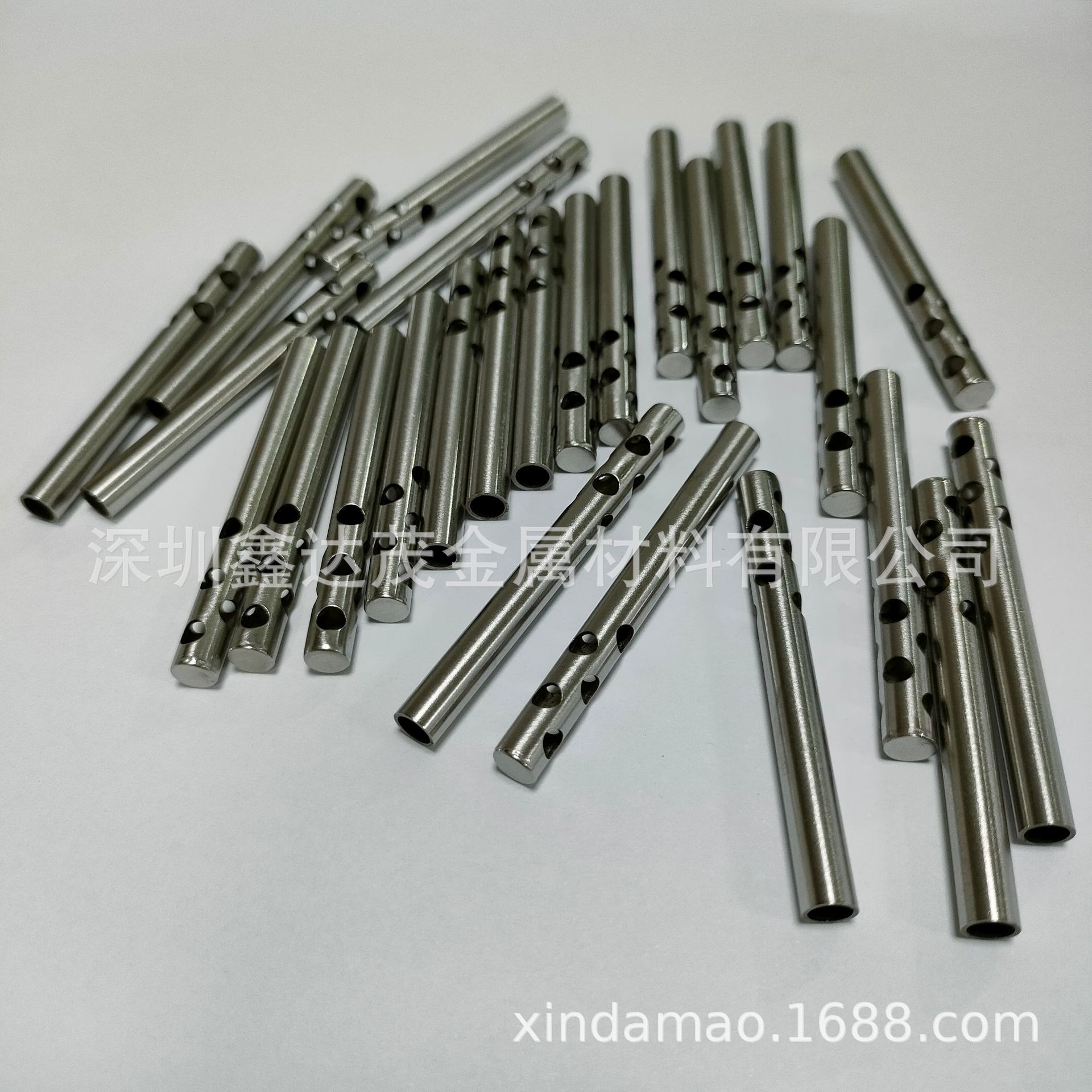 不锈钢管 激光切割开孔  开槽 斜角管