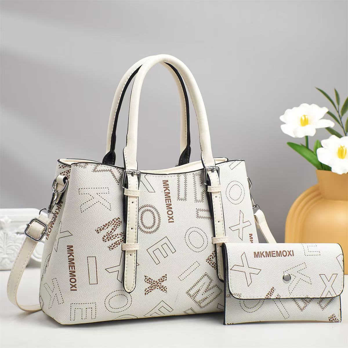Comercio exterior nuevo estilo 2025 moda tendencia bolso diario a juego bolso de cercanías bolso de axila bolso retro europeo y americano
