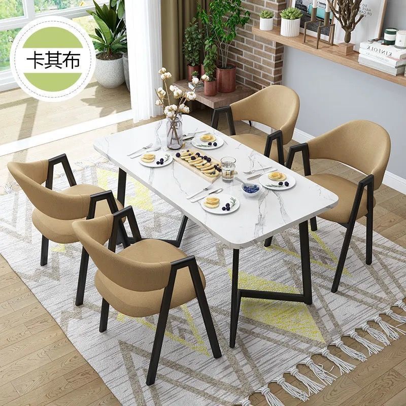 흰색 대리석 테이블 + 카키색 의자 4개