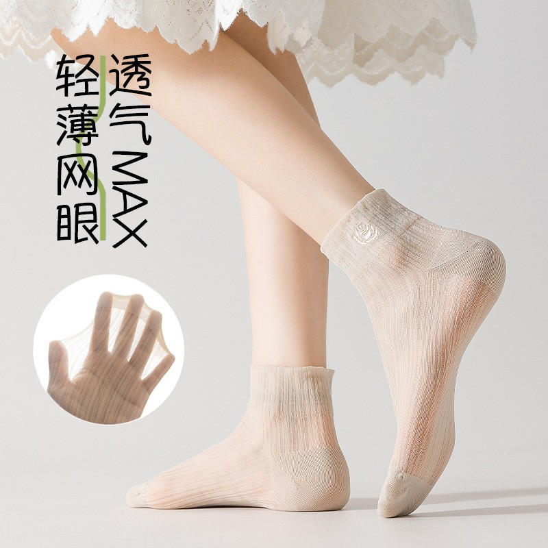 Medias cortas bordadas para damas anti-hock seda de verano ligera malla ventilada cristal medias Zhuangyan al por mayor