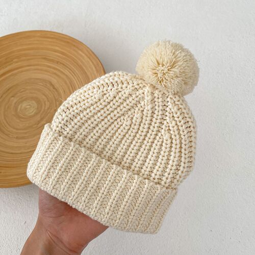 ins autumn baby girl infant children 3 months to 3 years old knitted versatile off-white knitted Internet celebrity cream style