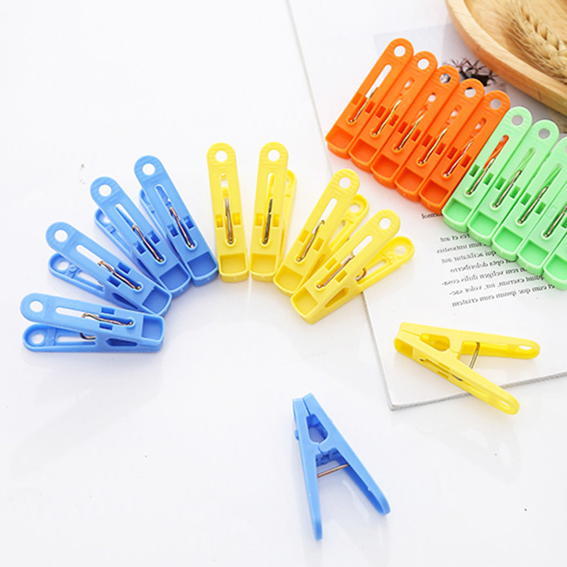 20-Pack Household Plastic Small Clips for Towels, Clothes, Socks, Underwear, Multi-Clip Hangers for Drying Quilts and Clothes