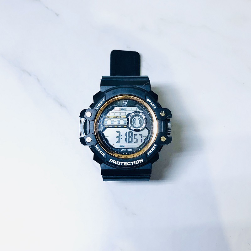 韩版学生手表 运动防水多功能电子表 男生个性游泳户外登山表爆款详情图8
