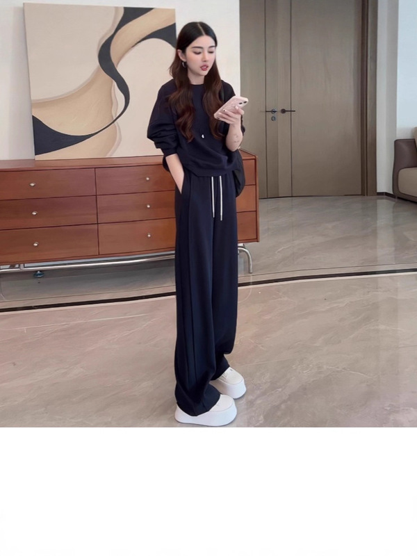 高级感超火穿搭一整套春秋时尚简约网红休闲运动女圆领卫衣两件套|undefined