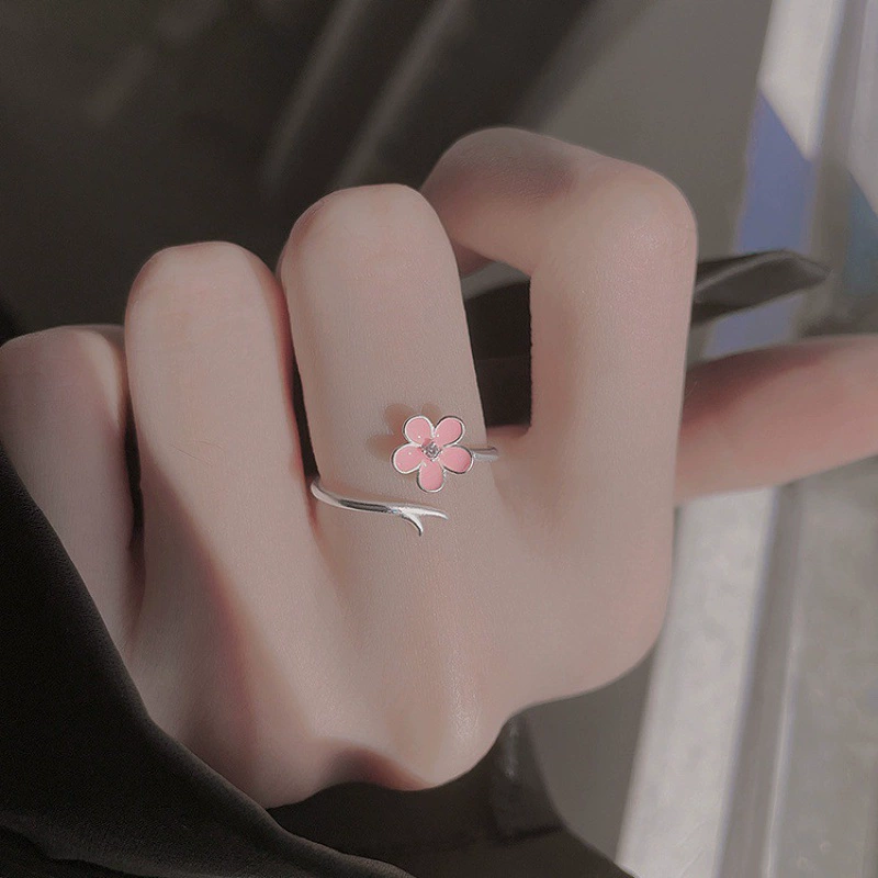 Brand fuchsia cute ring, Japanese and Korean, simple and elegant design, flowered
