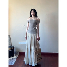 �ļ�����һ����ŮС����һ�ּ�������°���ȹ���|�p���L�ɼ����b