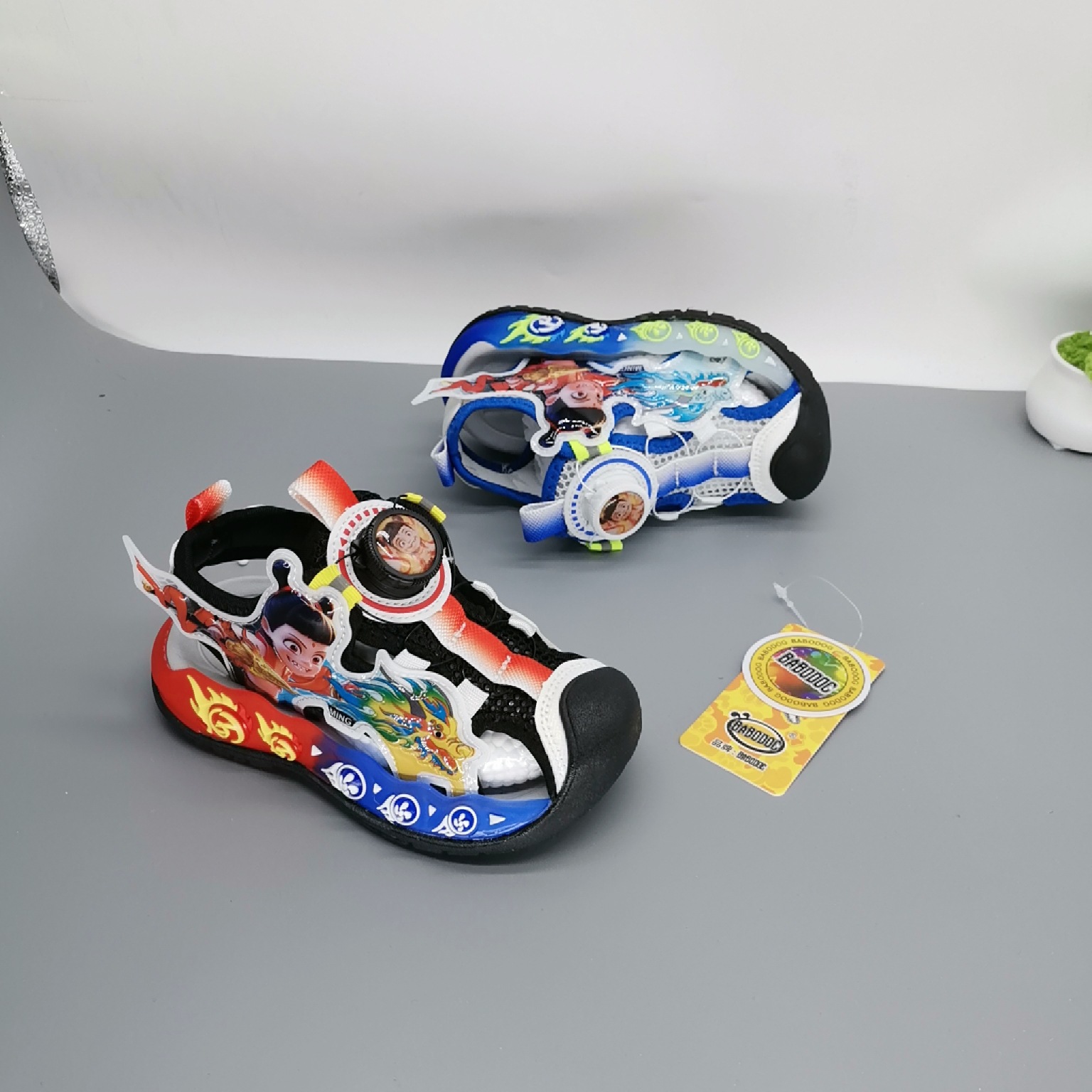 Sandalias para niños estilo de verano 2025 estilo caliente zapatos de playa para niños zapatos de verano nuevos zapatos para niñas zapatos de playa Baotou