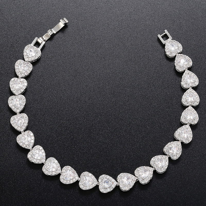 Fashion Heart Shape Brass Plating Zircon Bracelets 1 Piece display picture 2