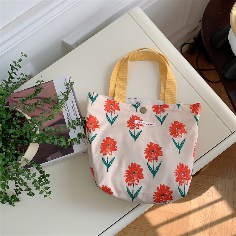 75g Weight Magnetic Buckle Closure Type Top Handle Strap Type Handbag Bags Type Casual Occasion Canvas Material Flower Pattern Spring&Summer Season Women's Gender Vacation Style Square Shape Women's Canvas Flower Vacation Square Magnetic Buckle Handbag 25