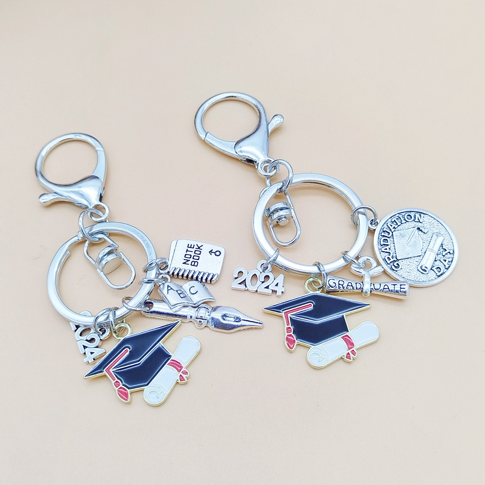 Casual, Simple Style Style 1 Piece Casual Simple Style Spider Spider Web Alloy Plating Halloween Keychain