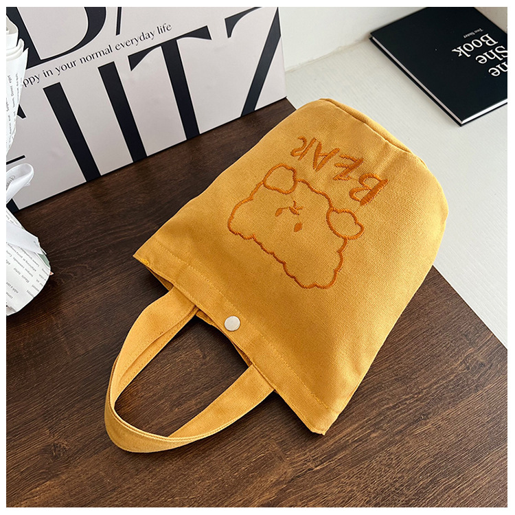Personalized ladies' bucket bag, versatile and cute canvas bear wholesale, simple Japanese style new handbag undefined