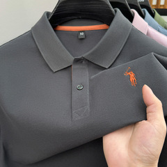 夏の新型紳士服の新型の経典綿の半袖は襟をひっくり返します。