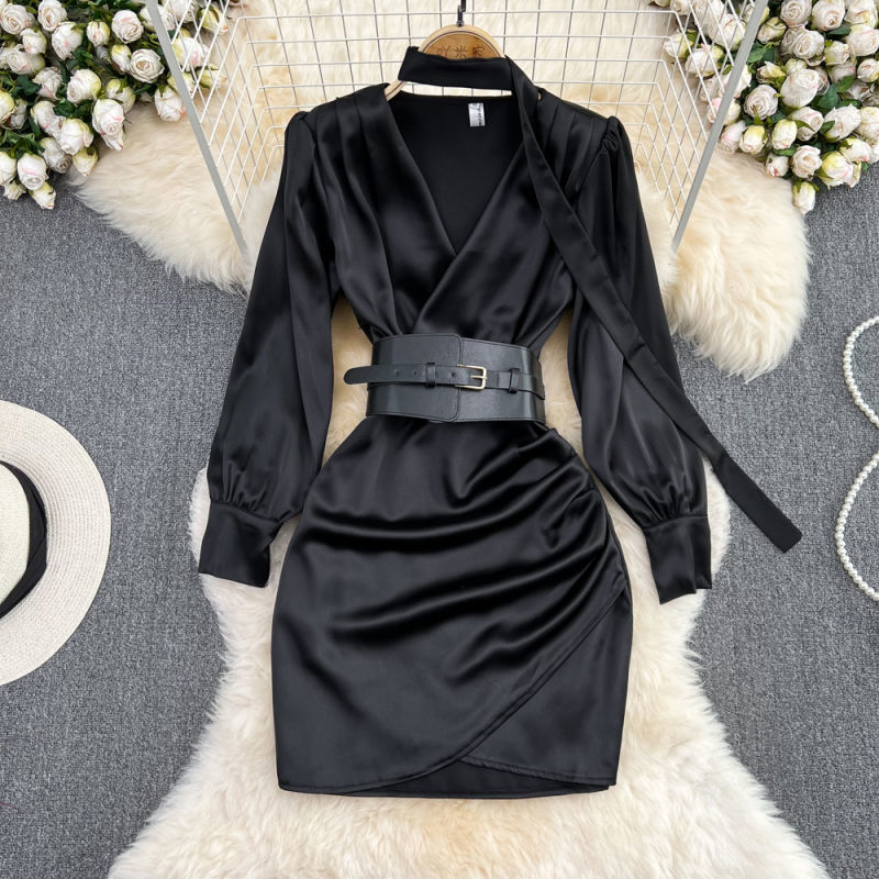 Autumn French Hepburn Style Acetate Satin Black Collar Bubble Long-Sleeved Waist Slimming Look Pleated Hip-Hugging Dress