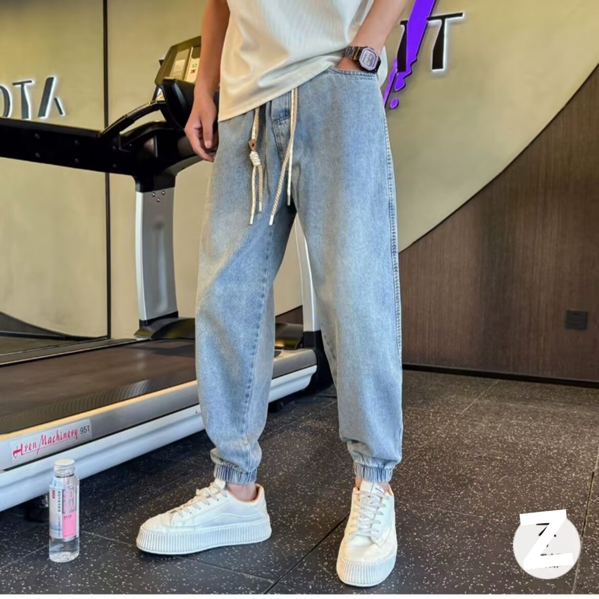 Jean de jogging à taille élastique pour homme, coupe ample et tendance, style harem, idéal pour le printemps et l'automne. Pantalon fuselé polyvalent et décontracté._voghion.com