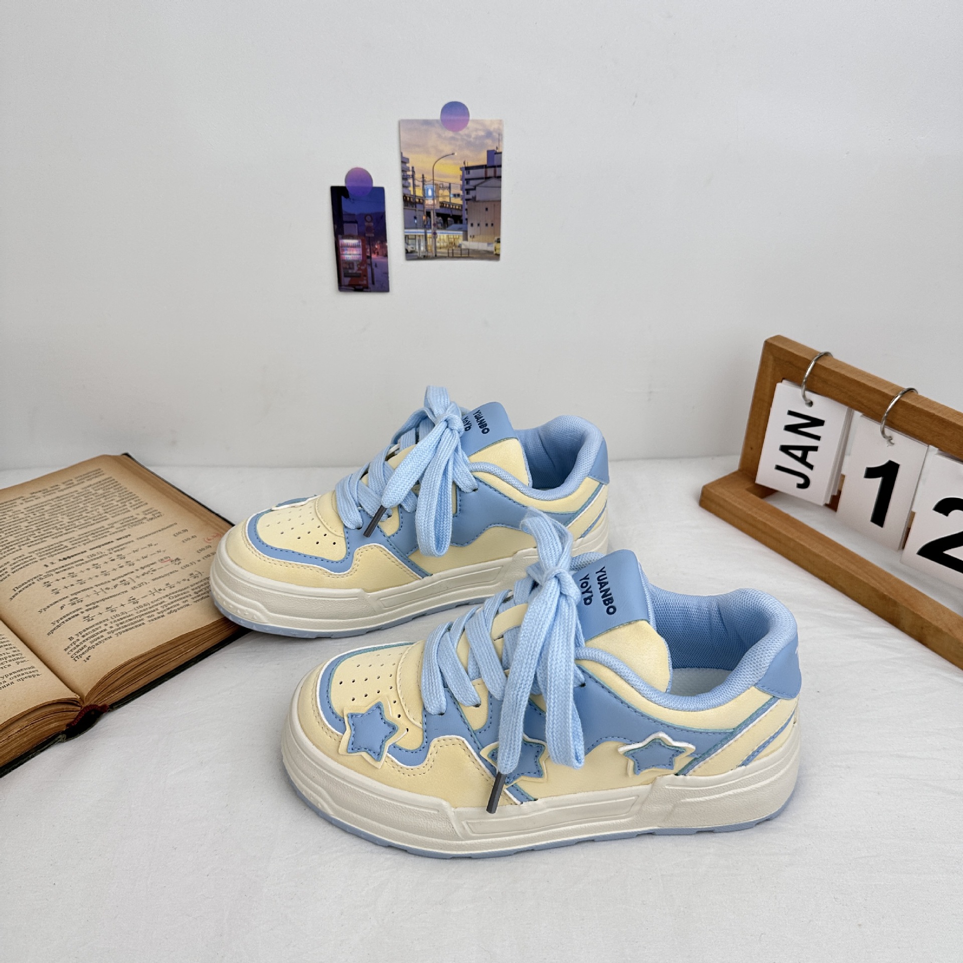 Far Wave 2025 Spring New Student Little White Shoes Zapatos de deporte de todo fósforo de uso exterior de mujer Estilo de Hong Kong Harajuku Zapatos deportivos de mujer