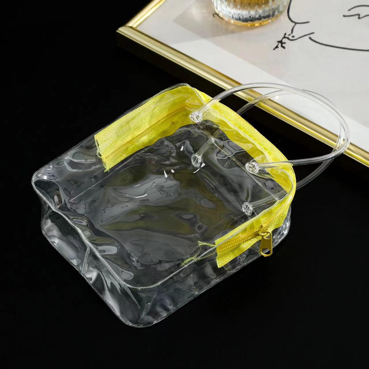 黄色PVC透明手提包装源头工厂直销玩具化妆品日用包装袋