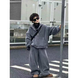 童装男童秋冬时髦韩版2025新款中大童休闲宽松套装连帽两件套酷潮