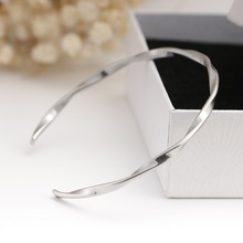 高级感莫比乌斯环简约情侣款光面扭环开口手镯女轻奢小众设计感