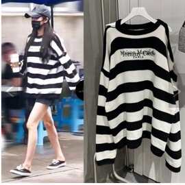 YM同款小心机刺绣条纹宽松毛衣秋季薄款针织衫慵懒中长款长袖上衣