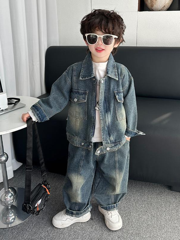 7056 traje de mezclilla de primavera para niños 2025 nuevo estilo estilo occidental para niños fresco y guapo traje de tres piezas para niños primavera y otoño