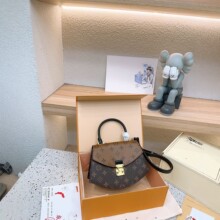 ����Ů��2026�¿�����б����r�н���ͨ��С���߼������Y��