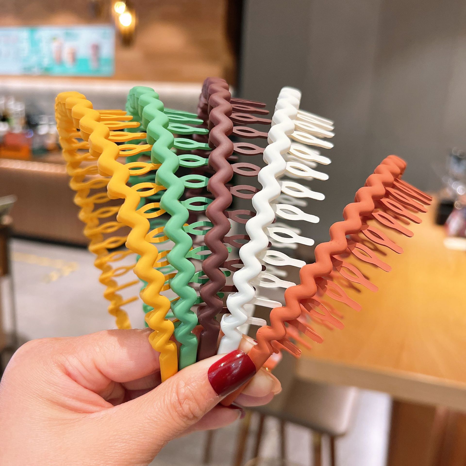 2023 nuevo estilo de pelo vinculante diadema lavado de cara diadema hembra especial antideslizante dentado cabello roto horquilla de verano Internet celebridad tocado