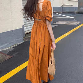 长裙女夏季韩国设计感露背高腰显瘦显白方领赫本风法式桔梗连衣裙