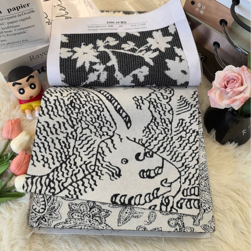 法式复古雪尼尔提花窗帘中古风色织花布客厅卧室遮光窗帘面料批发|undefined