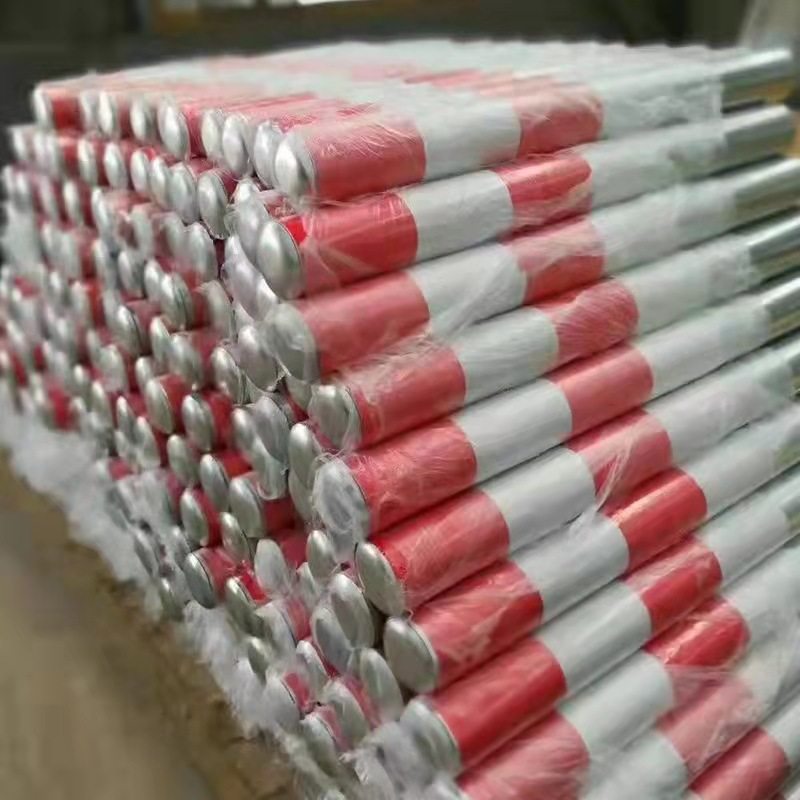 市政道路护栏 镀锌钢管警示柱 红白黄黑反光示警桩 道路施工围栏