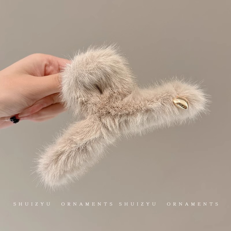 Otoño e invierno, cabello grande, agarre femenino, clips de tiburón de alta calidad, clips de cabello de piel de amor, pinzas de felpa cálidas, al por mayor