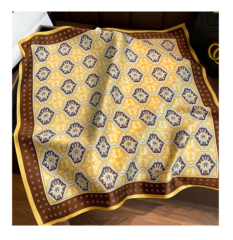 2021 Spring And Summer New Small Square Scarf Fashion Silk Scarf Female display picture 4