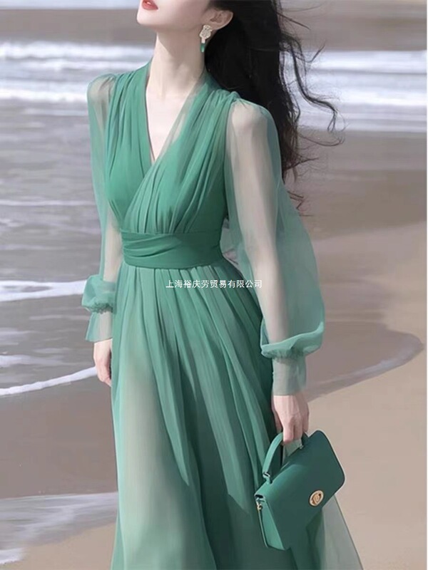 High-End Socialite Style for Formal Occasions, Goddess-Like Elegance, Light Luxury, High-End Feel, Green Chiffon Dress for Spring