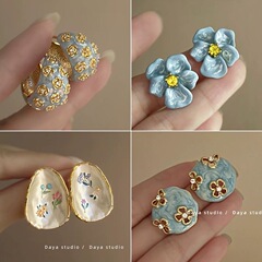 レリーフスモッグブルーフレンチレトロな釉薬バラの花ジルコンのイヤリング
