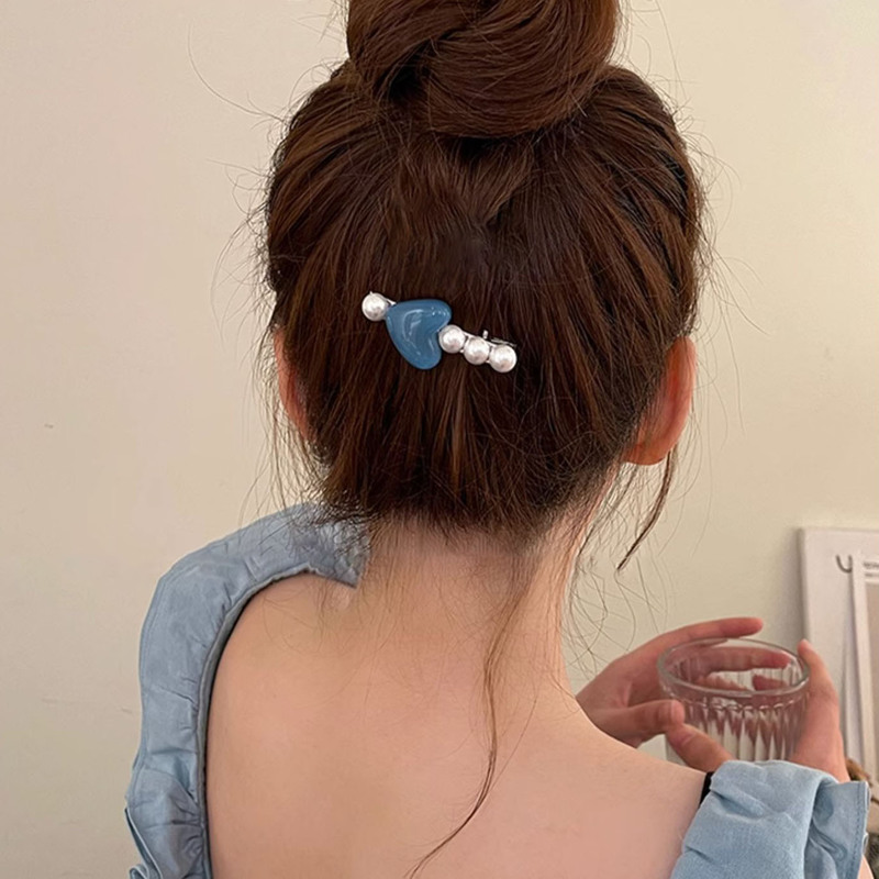 甘い真珠の愛のヘアピンの額の砕髪の前髪の少女の心の王女のヘアピンのかわいいアヒルの口の髪飾り|undefined