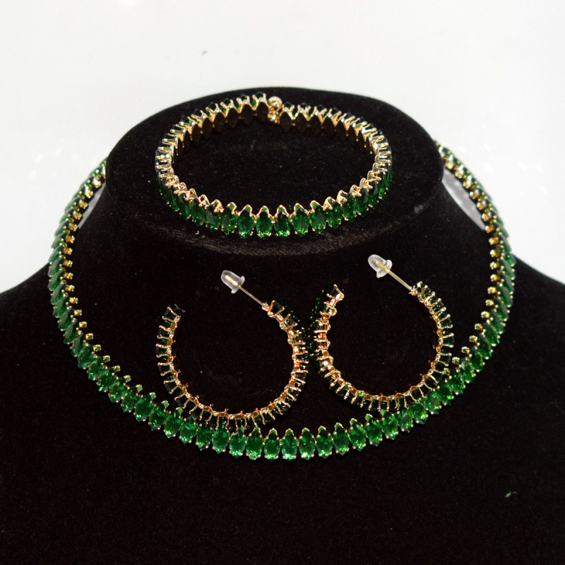 New European and American Luxury Zircon Necklace, Earrings, and Bracelet Three-Piece Set, Fashionable Versatile Choker Necklace for Women