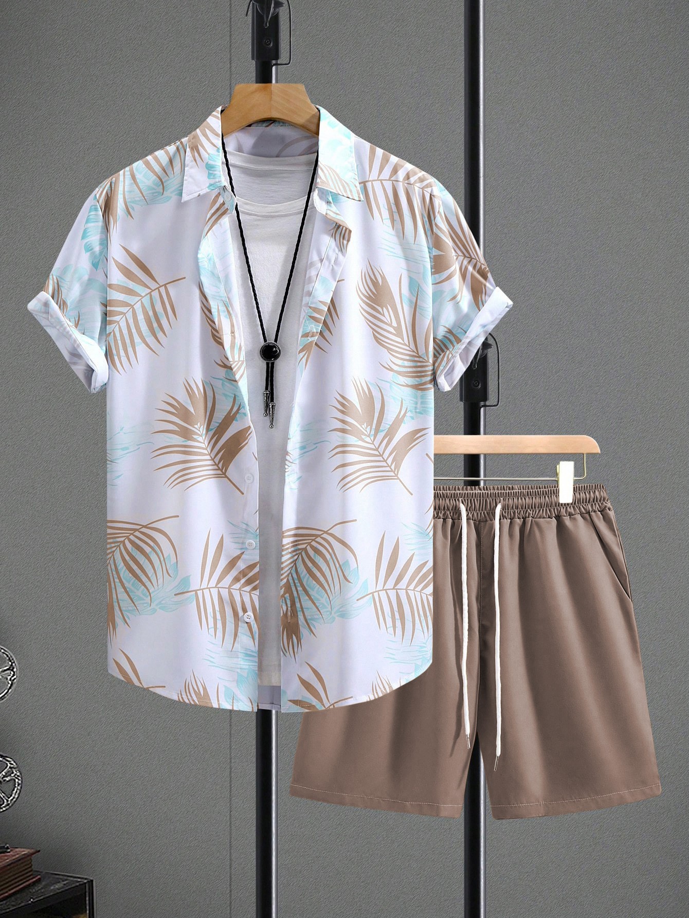 Transfronterizo amazónico hombre con solapa tropical hoja impresa camiseta pantalones cortos set de playa de vacaciones casuales set de dos piezas