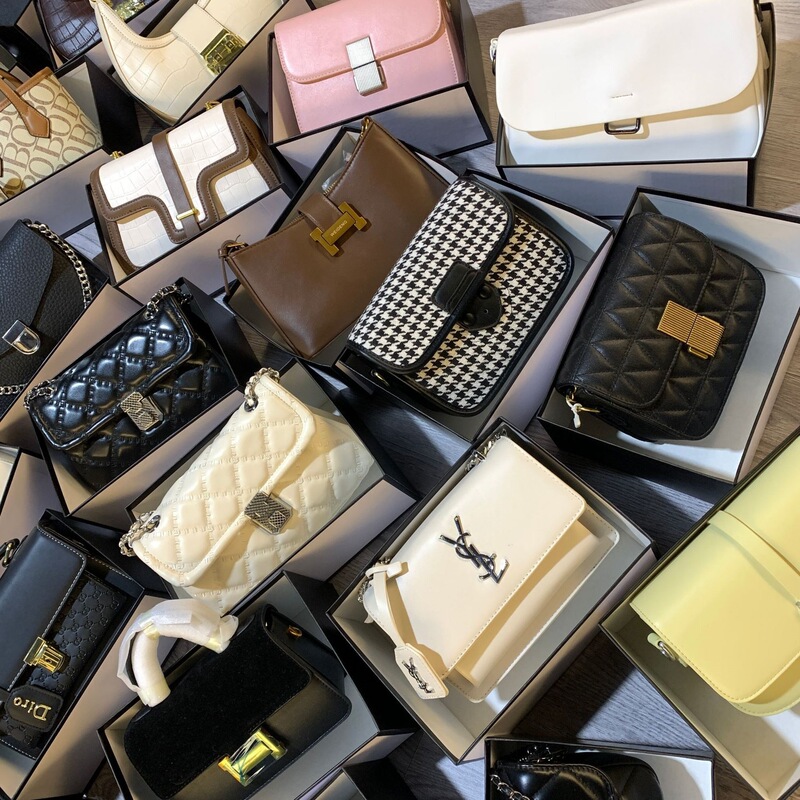 Women's Bags, Brand New, Original Packaging, Assorted Styles, Mixed Batch, Women's Shoulder and Crossbody Bags, Foreign Trade Live Streaming Source, Wholesale Women's Bags, Brand New, Original Packaging, Assorted Styles, Mixed Batch, Women's Shoulder and Crossbody Bags, Foreign Trade Live Streaming Source, Wholesale