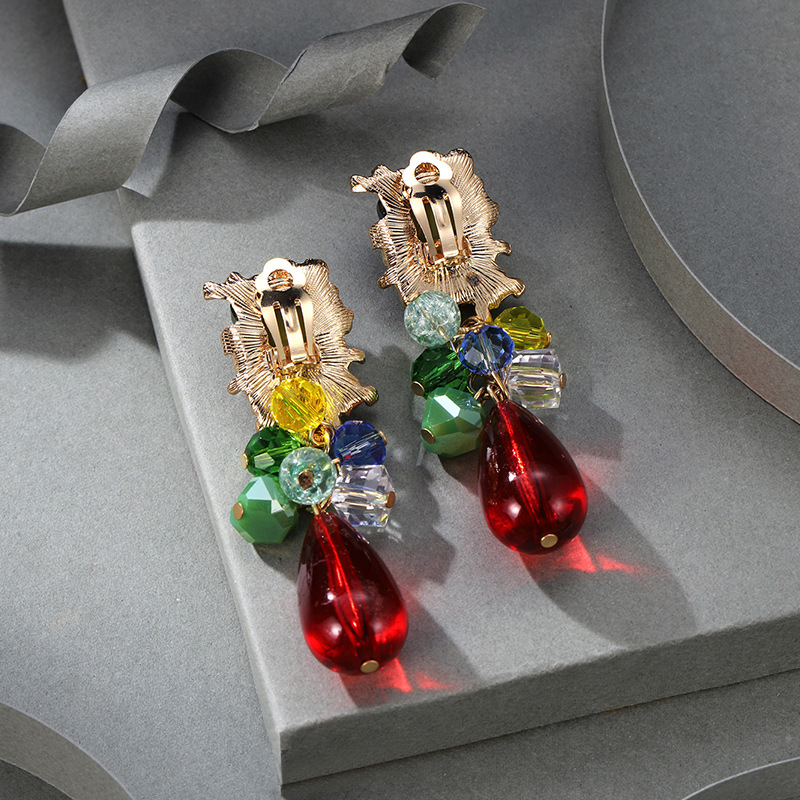 Nuevos accesorios europeos y americanos exagerados pendientes vintage resina oído clip gotas para los oídos de alto grado nicho oído joyería