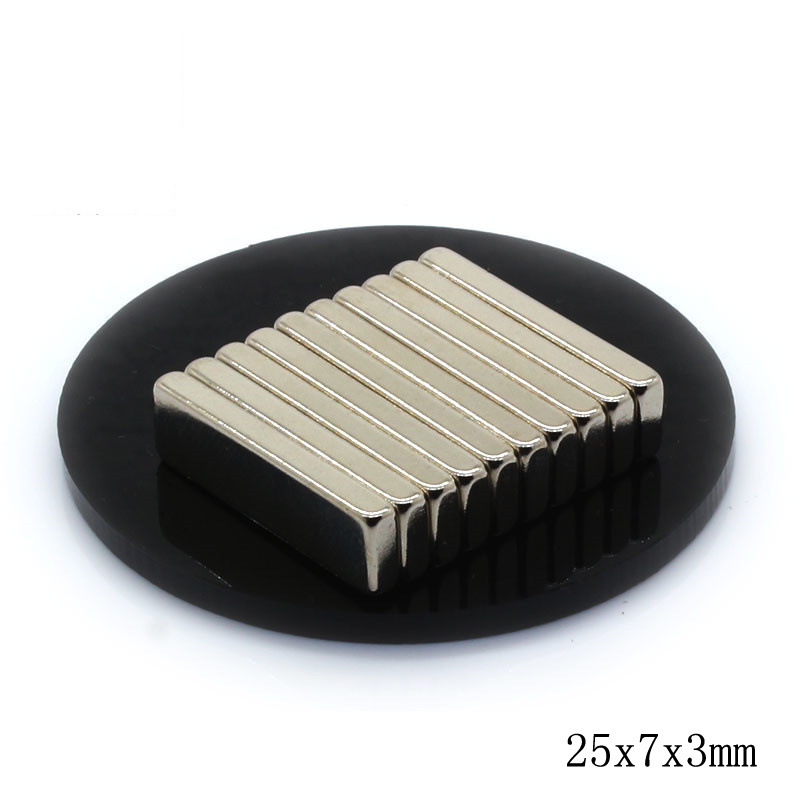 25x7x3mm长方形磁铁长条钕铁硼冶金稀土永磁王强力磁钢永动机强磁