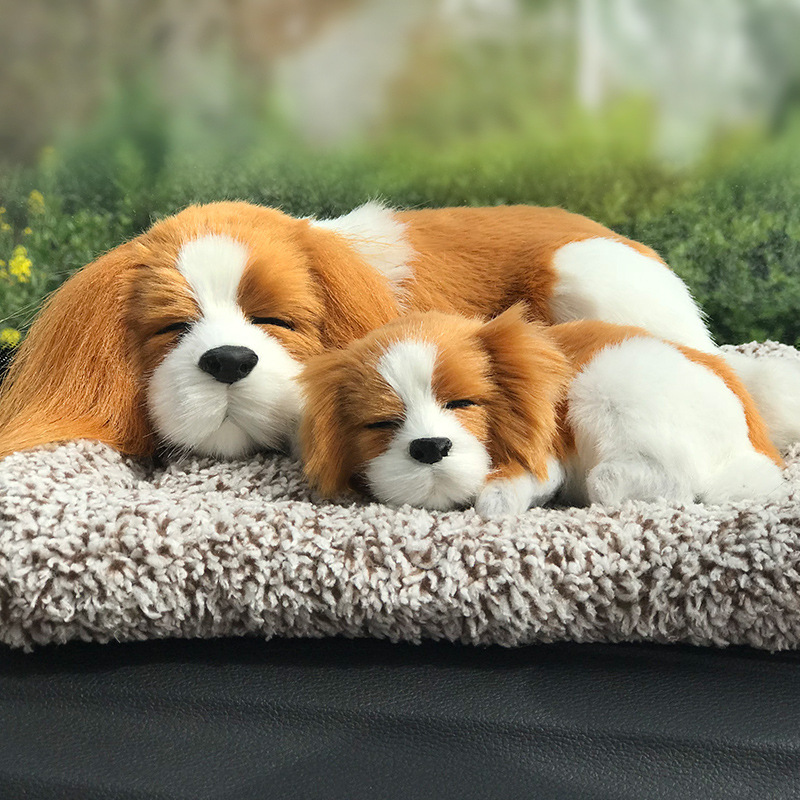 Decoraciones de automóviles adornos adorables accesorios de automóviles en línea nuevos animales de dibujos animados de perros simulados