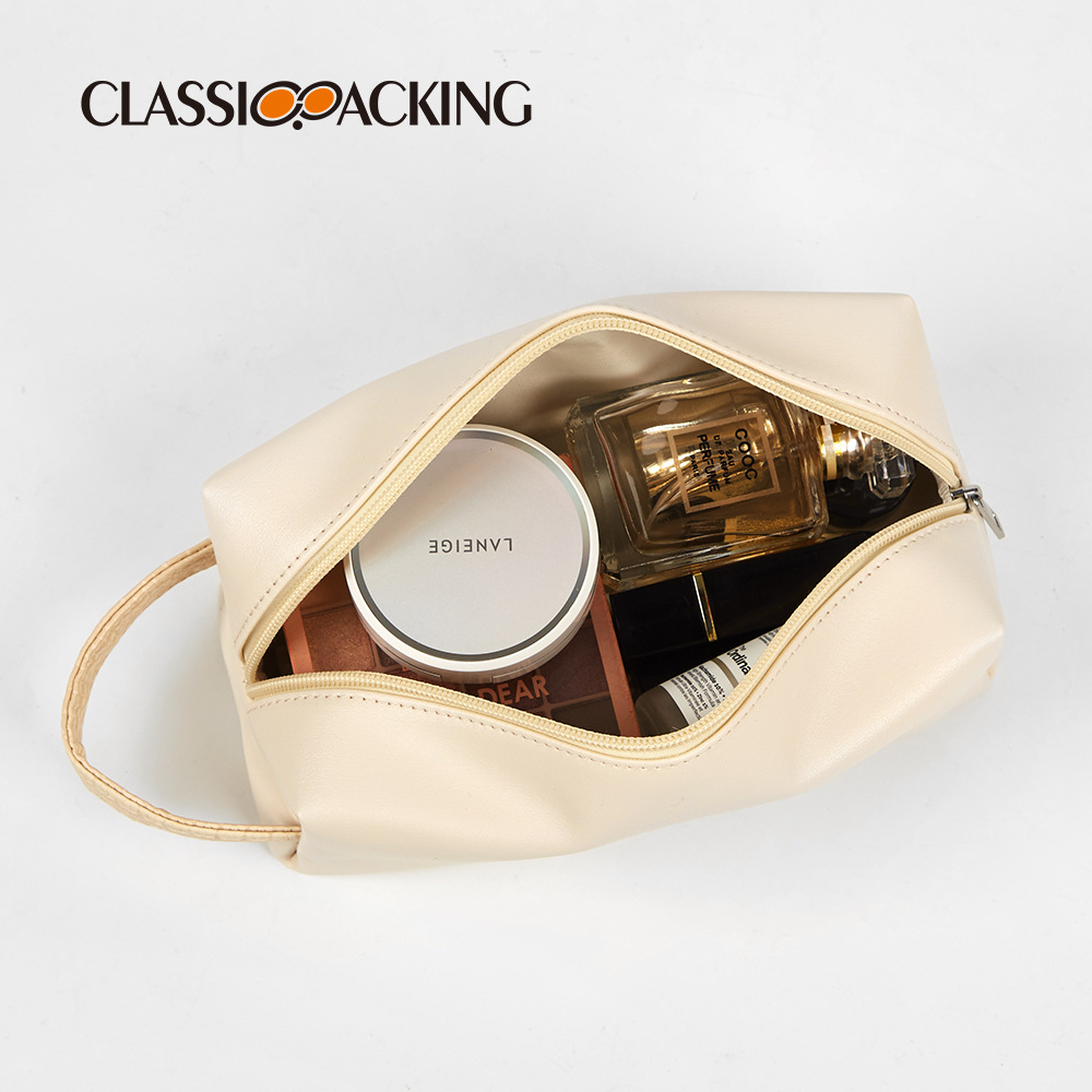 2023 Otoño e Invierno simple bolsa de cosméticos contador super popular bolsa de almacenamiento de alto sentido logo bolsa de lavado portátil