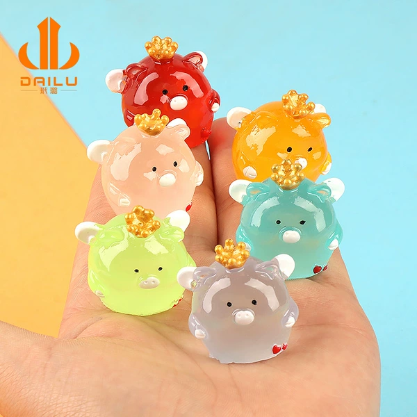 Crown pig