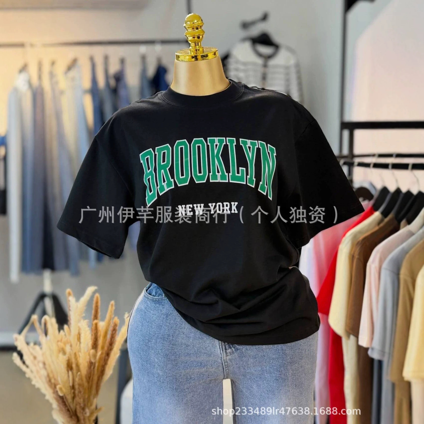 Women's Short-Sleeve T-Shirt Top Women's T-Shirt Tops Wholesale in Stock Wholesale