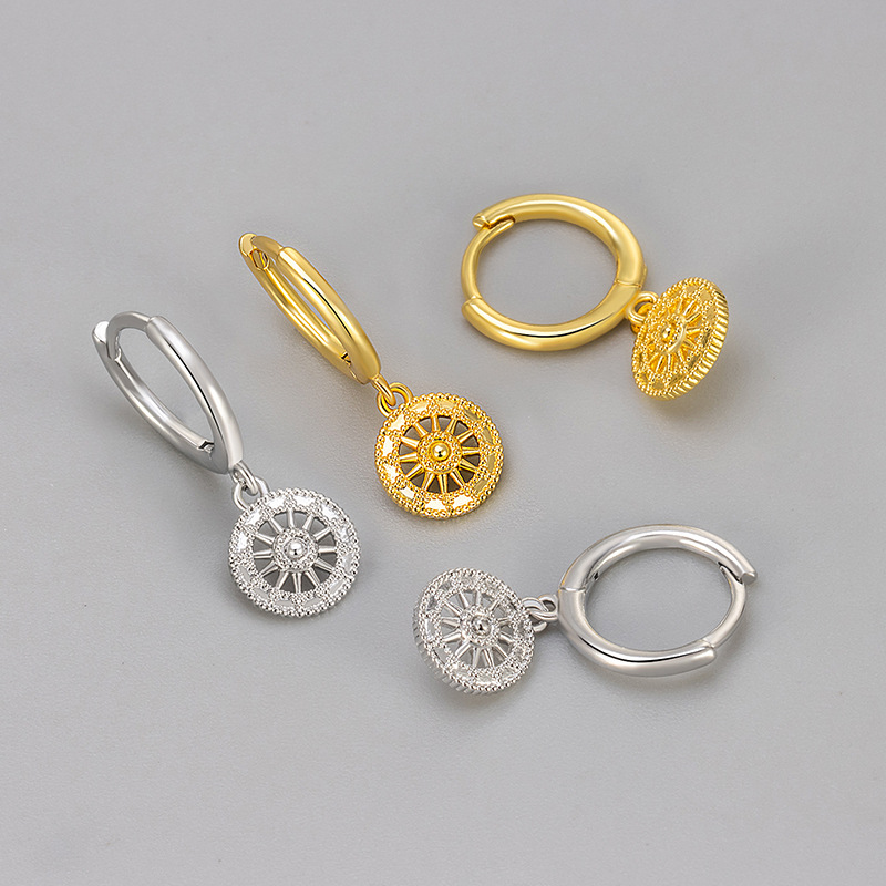 European and American Cross-Border New Retro Compass Earrings Geometric Round High-End Design Women's Ear Jewelry