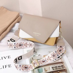 女士小方包包2024新款簡約大氣韓版潮個性單肩斜跨女包時尚小手提