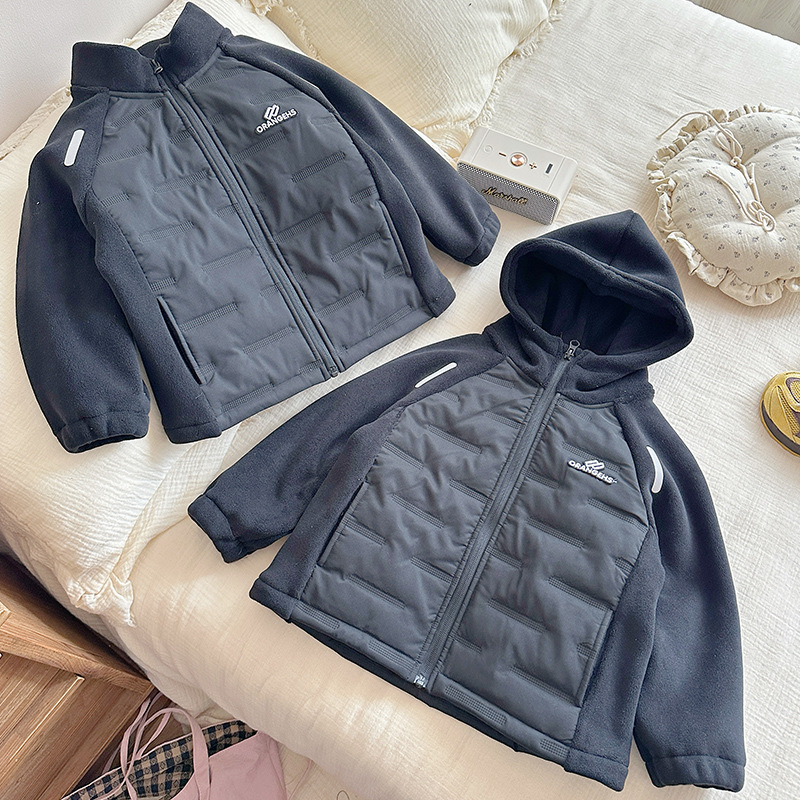 [Spot] Uniformes escolares artefactos niños cuatro en uno ropa de algodón en relieve simple chaqueta de terciopelo negro para niños y niñas