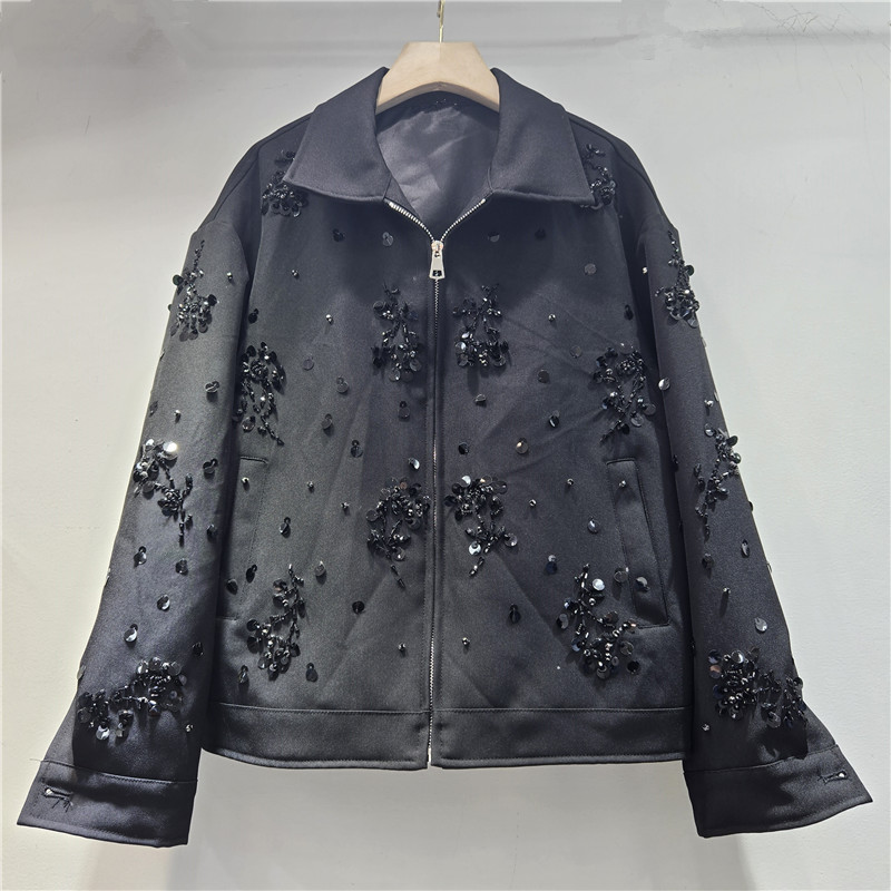 2026 primavera nueva industria pesada francesa bordado diseño sensación de collar clavos de perforación pieza de perla pequeña chaqueta cardigan chaqueta