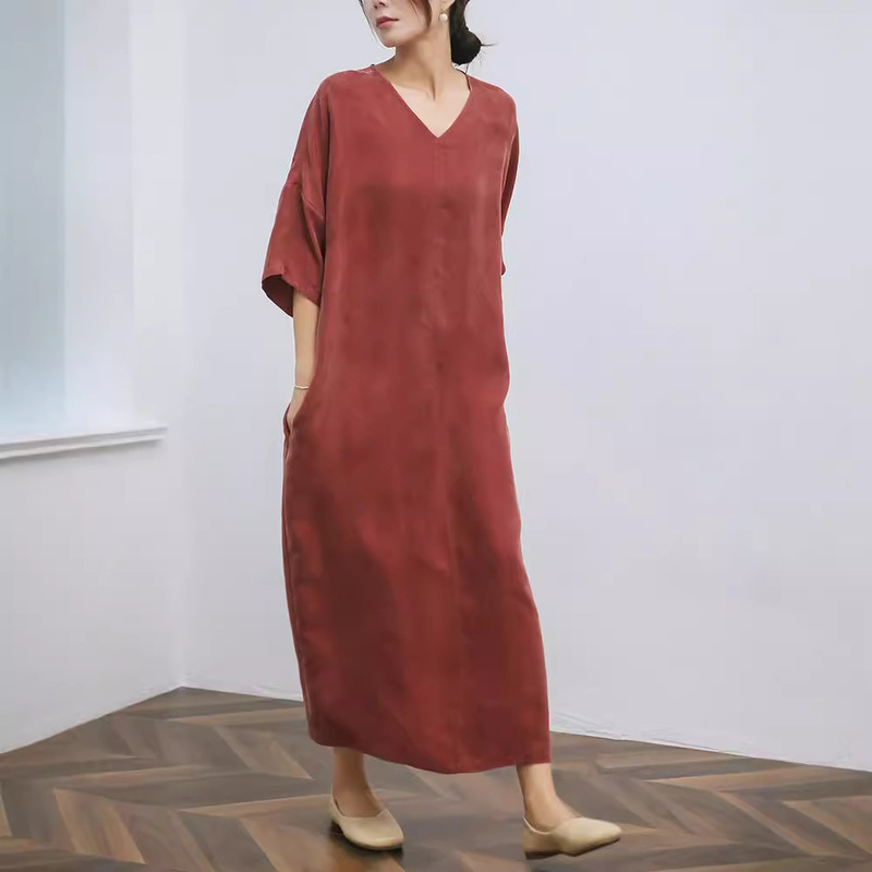 Ms. 2024 spring, summer and autumn copper ammonia long V-neck temperament dress robe a generation of factory outlets